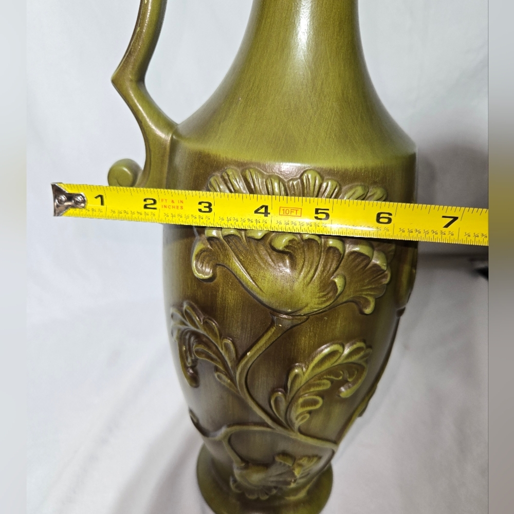 Vintage Haeger Elegant Green Decorative Vase - Picture 11 of 12